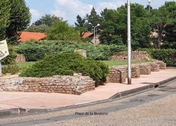 les murs de la curie