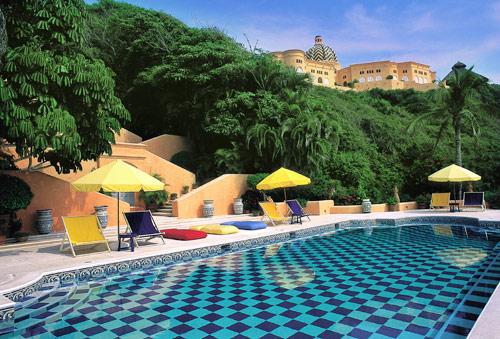 La-Loma-Pool-Mark-Callanan-Hotel-CuixmalaAmerique-Latine-Mexique-hoosta-magazine