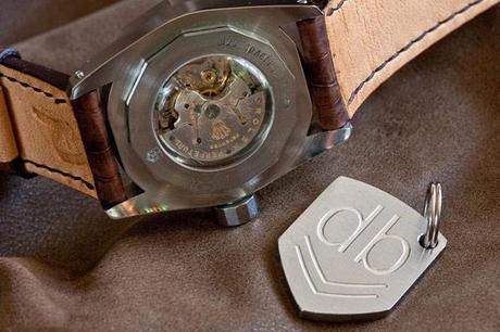 Vintage VDB II SE Back IP6N1934 quer VintageVDB: des montres militaires aussi vraie que nature