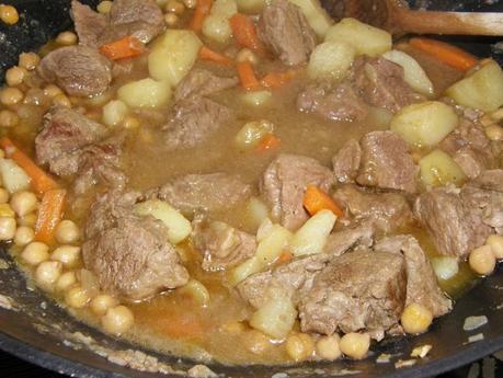 Le boucher qu'il ne faut pas râter !!! http://i29.servimg.com/u/f29/14/09/18/42/p4120210.jpg