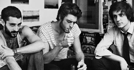 Scarlet Queens – Outside Play, ca sort lundi