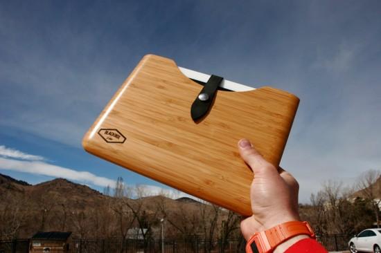 Image blackbox ipad2 case 4 550x366   Bamboo iPad 2 Case by Blackbox Case