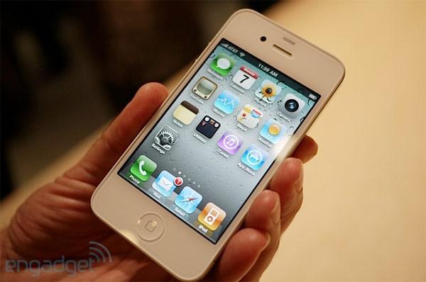 l’iPhone 4 Blanc arrivera fin avril !
