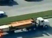 Course poursuite d'un camion contre police