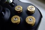 xbox 360 bullet button mod 2 160x105 Une manette Xbox 360 à lépreuve des balles !