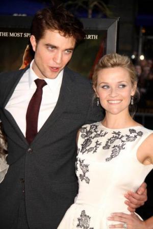 Robert Pattinson et Reese Whiterspoon sur le tapis rouge