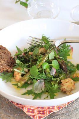 Poêlée de langoustines et asperges en salade