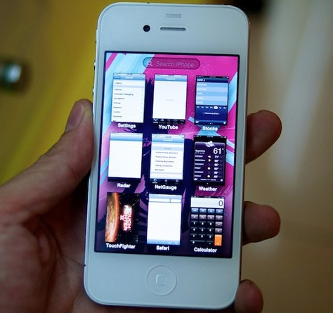 L’iPhone 4 blanc fait une apparition avec une ancienne version d’iOS 4 ?