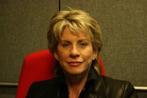 Patricia Cornwell  défend les droits des couples de même sexe