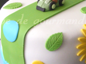 Gâteau d'anniversaire pour fiston (fraises, citron, amandes)