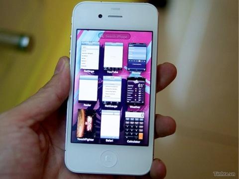 iOS 5 dévoilé sur un iPhone 4 Blanc ?