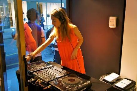 Image and video hosting by TinyPic