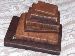 Mais si, maman, je t'assure, je lis mon livre!