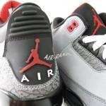 air jordan retro 3 stealth grey varsity red light graphite black 02 150x150 Air Jordan 3 Retro Stealth disponibles en ligne