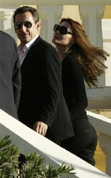 Mariage Carla Bruni et Nicolas Sarkozy : l'iùmage du président ternie
