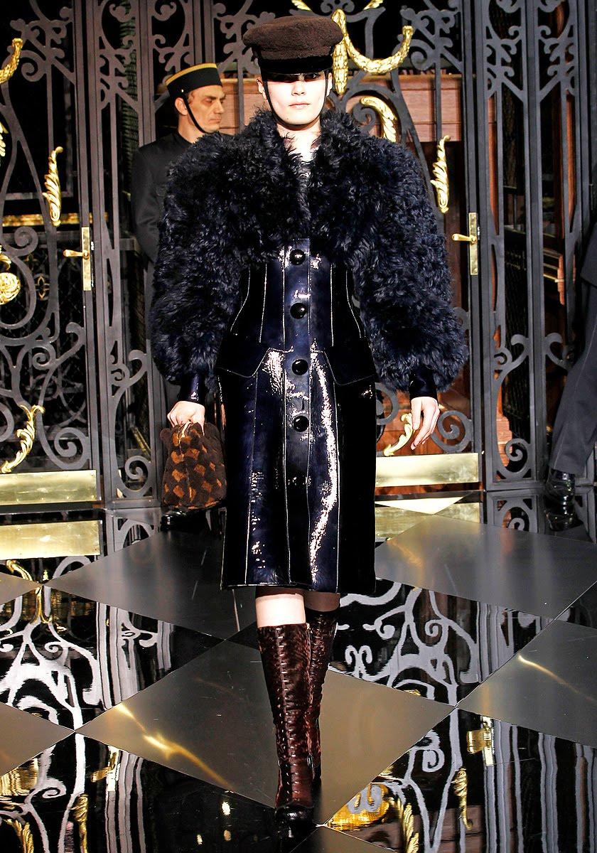LOUIS VUITTON FALL 2011 - PART II