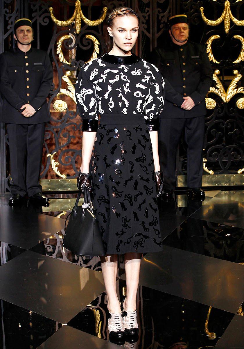 LOUIS VUITTON FALL 2011 - PART II