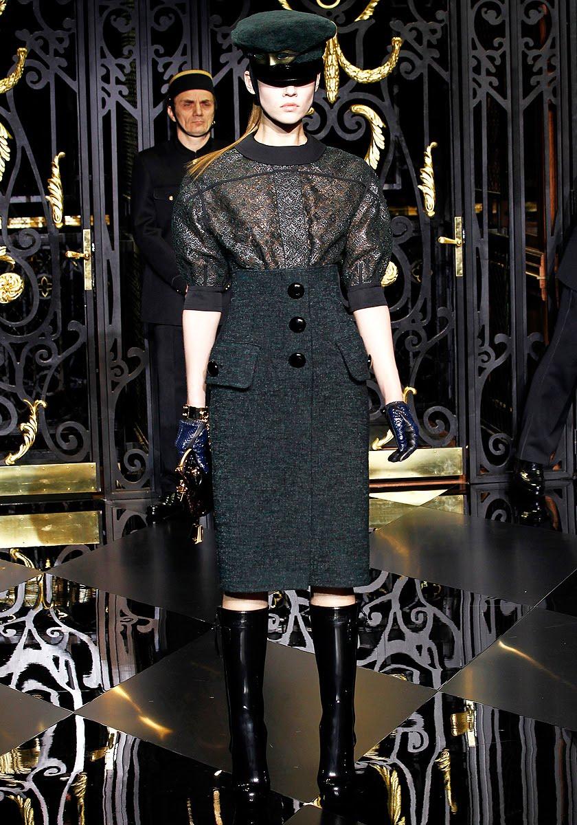 LOUIS VUITTON FALL 2011 - PART I