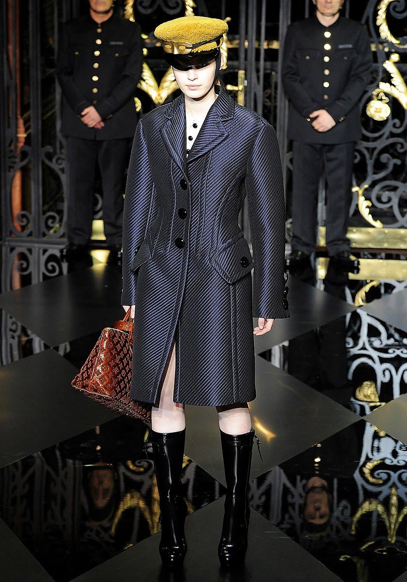 LOUIS VUITTON FALL 2011 - PART I