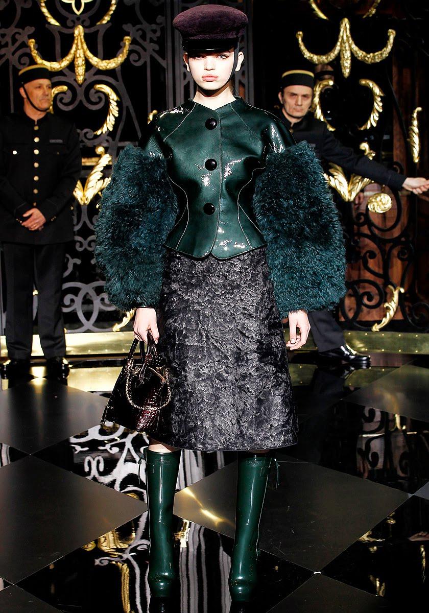 LOUIS VUITTON FALL 2011 - PART I