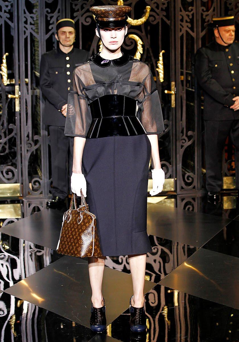 LOUIS VUITTON FALL 2011 - PART I