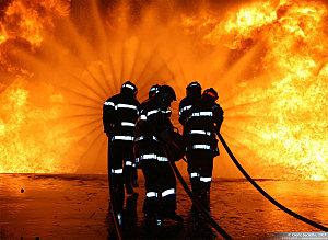 pompier-vs-flammes1.jpg
