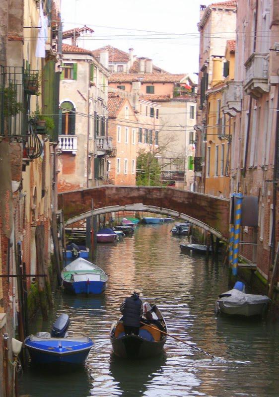 DUE E MEZZO ...ON Y VA !!!