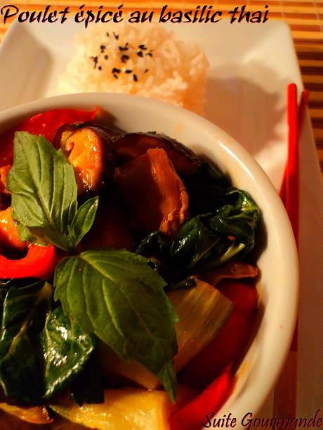 Poulet épicé au basilic thaï Poulet épicé au basilic thaï