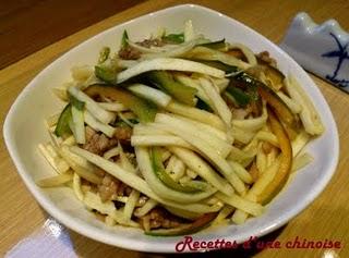 Pousses de bambou d'eau au porc 茭白炒肉丝 jiāobái chǎo ròu sī