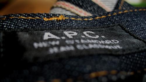 APC, les nouveaux jeans façon recyclage…