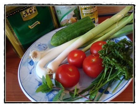 Soupe froide de tomates et concombre