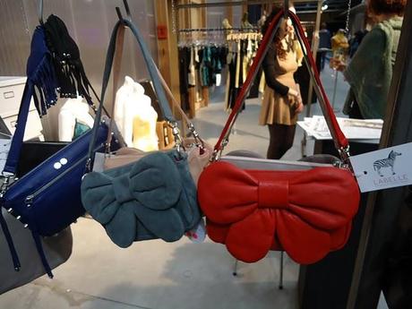 Déguisée en madame... Déguisée en madame...