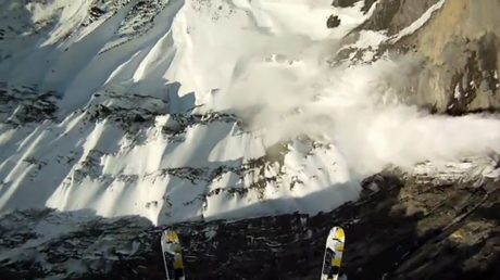 AVALANCHE : JUMP DE LA FALAISE !