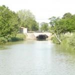 Barge au niveau de la rivière de Libron