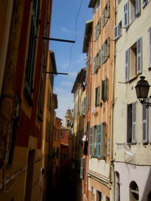 Promenade dans les rues de Nice