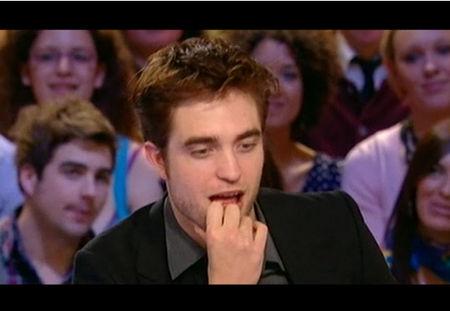 Promo Paris Robert Pattinson pour film l'Eau Eléphants