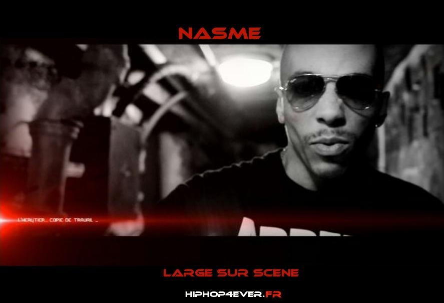 nasme-large-sur-scene