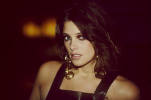 Ancien shooting d'Ashley Greene pour un magasine français