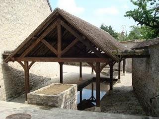 MILLY LA FORET - le village