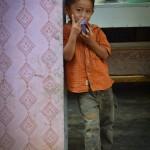 Rian, le petit gamin de la boutique en face (Loksado, Kalimantan Sud, Indonésie)