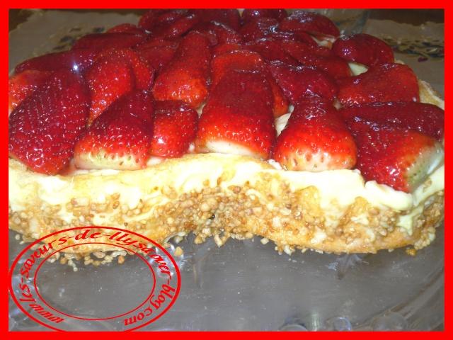 Tarte renversée aux fraises et à la crème patissière et concours