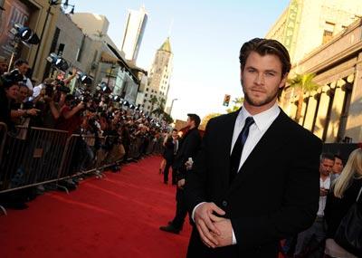 Premiere_Paramount_Pictures_Marvel_Thor_Red_AKQXdteWMC3l.jpg
