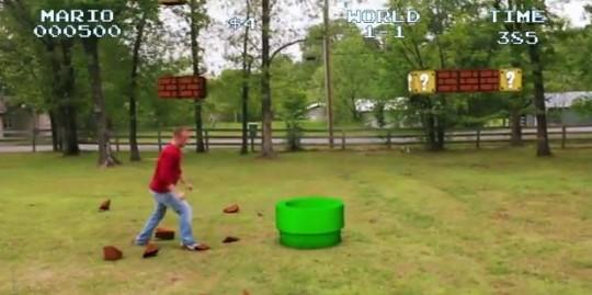 mario irl 540x269 Super Mario dans son jardin