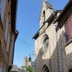 Najac: Eglise Saint Barthelemy. C'est lors de la Saint-Barthélemy que se déroule la fête votive de Najac. P1050448.JPG