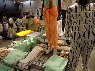 Sweedish hasbeens against aids