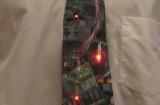 elecdarkx600 160x105 Des LEDs dans une cravate