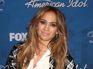 Jennifer Lopez met le feu dans l'émission American Idol