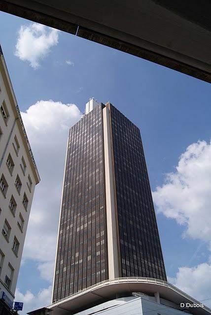 La   Tour de Bretagne

 Nantes






En plein c...