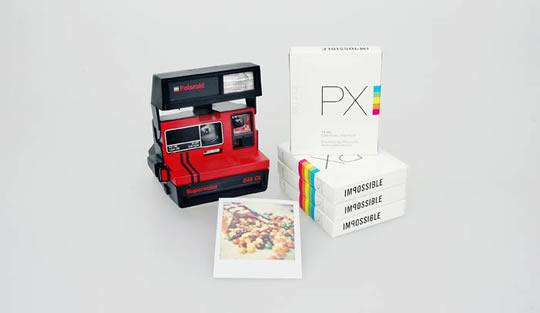 Nouveau film instantané couleur pour les appareils Polaroid 600