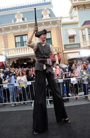 Premiere_Walt_Disney_Pictures_Pirates_Caribbean_Dj2j-RgtJC3l.jpg